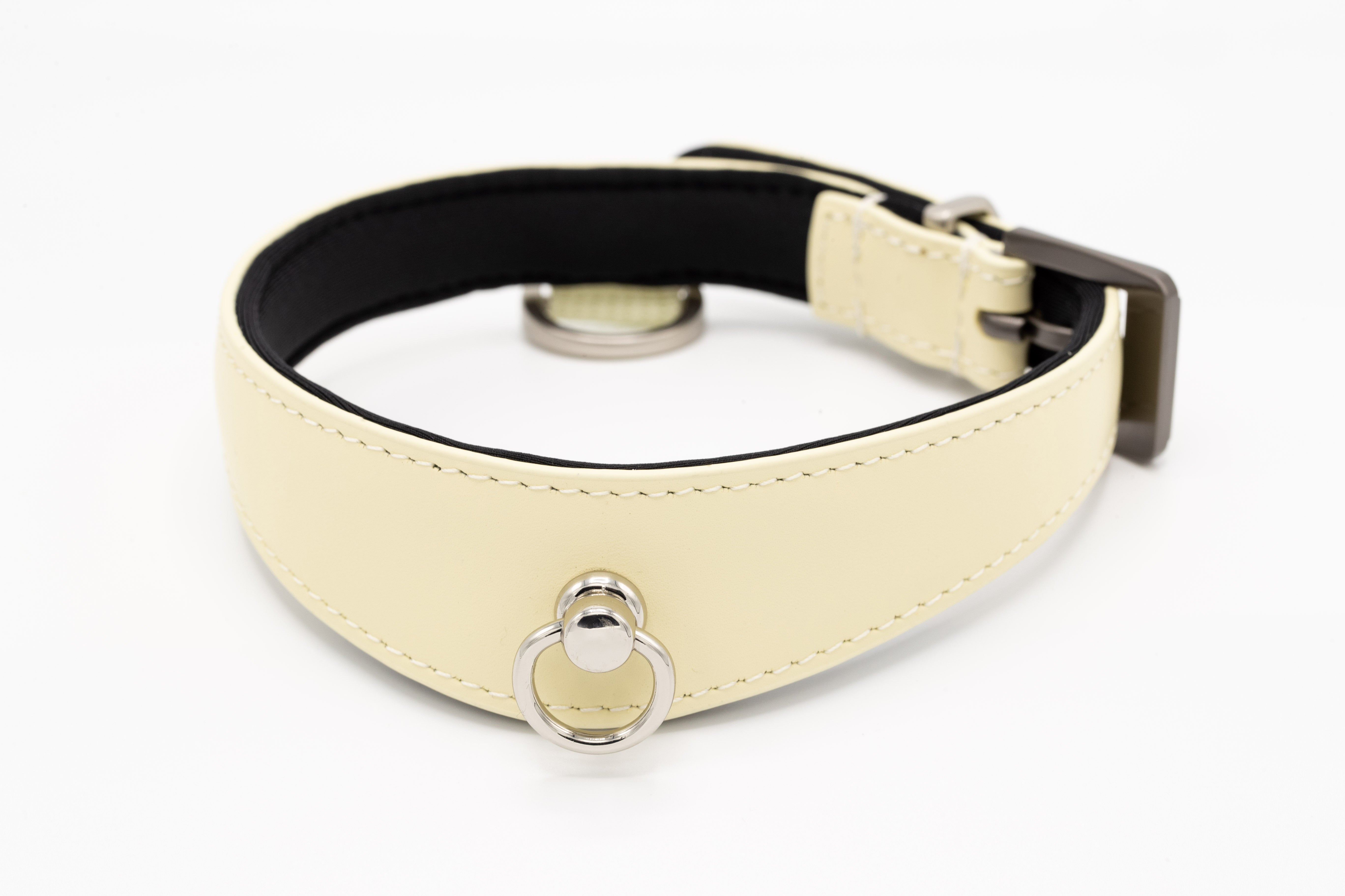 Black Swan Collars Black Vanilla